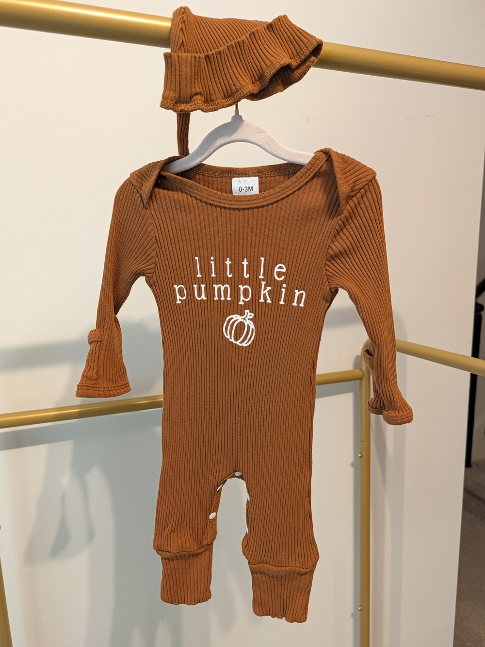 Little Pumpkin Ribbed One-Piece Romper with Hat - Rust